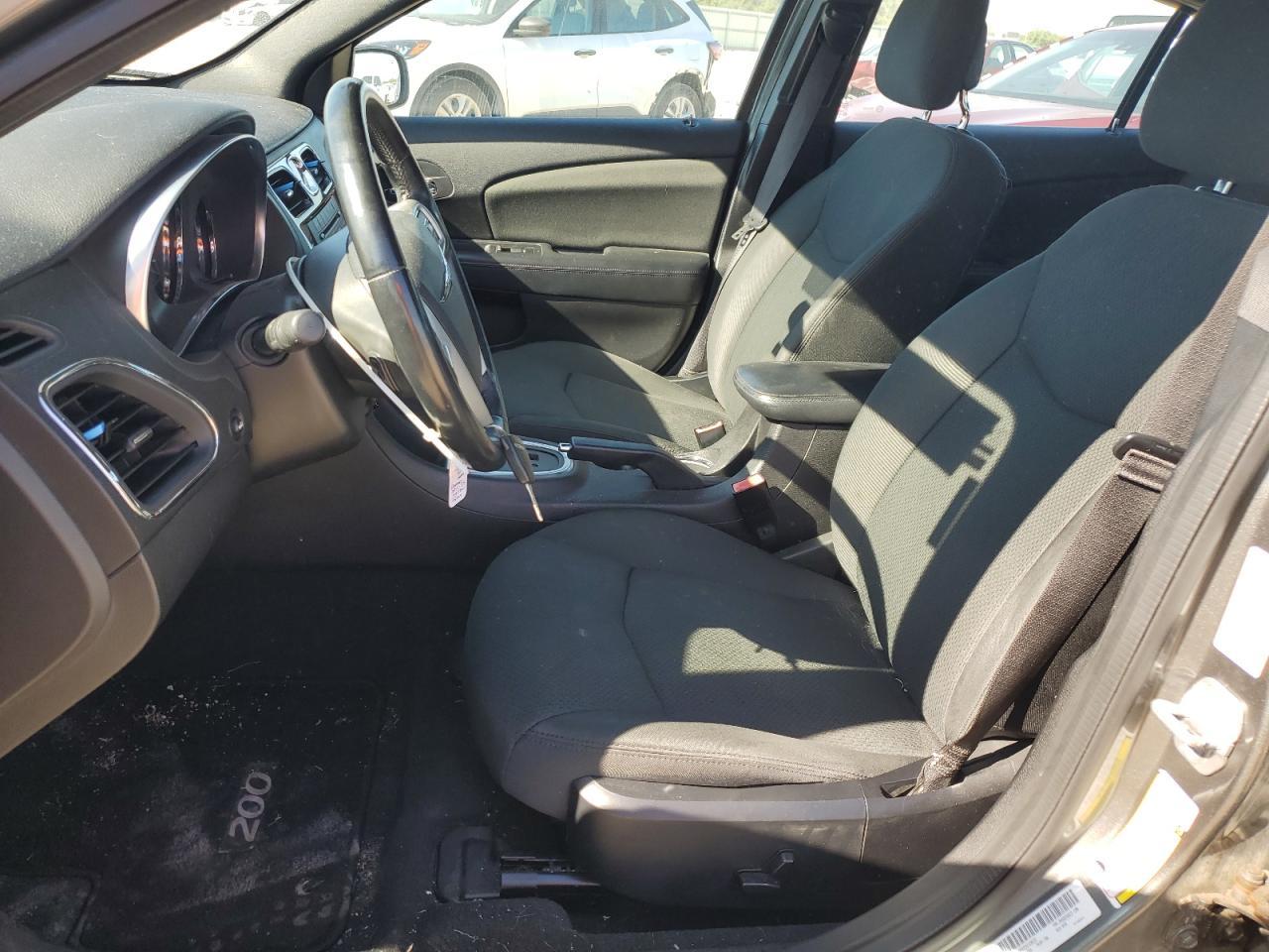 2012 CHRYSLER 200