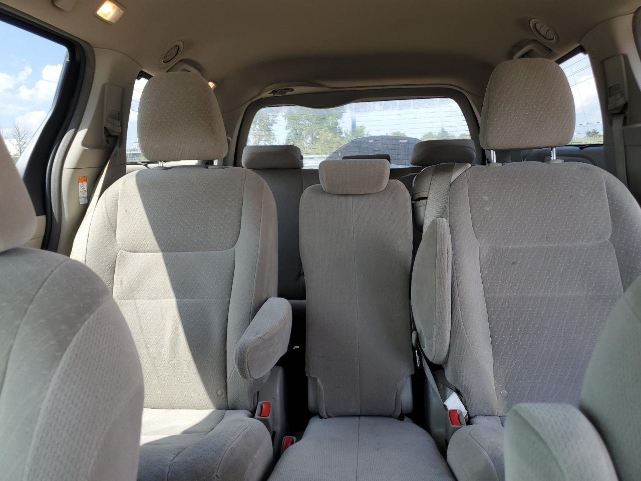 2017 TOYOTA SIENNA