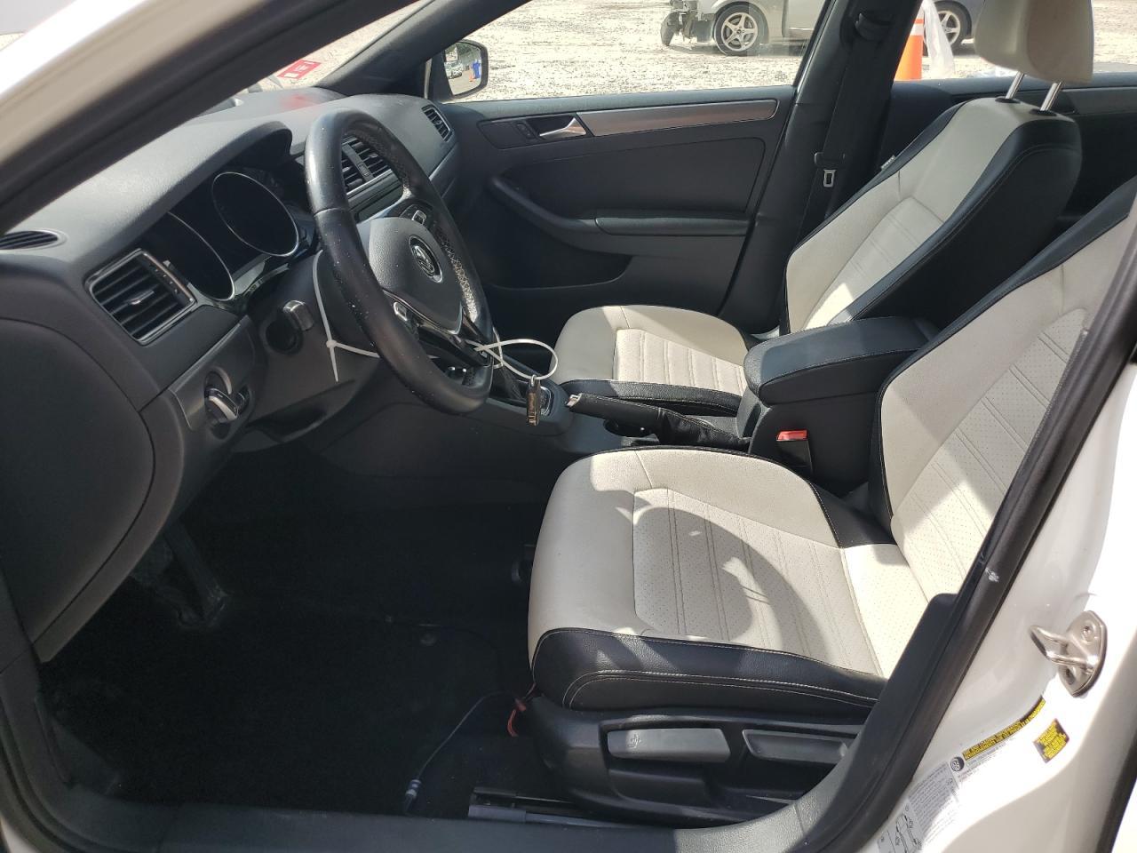 2016 VOLKSWAGEN JETTA