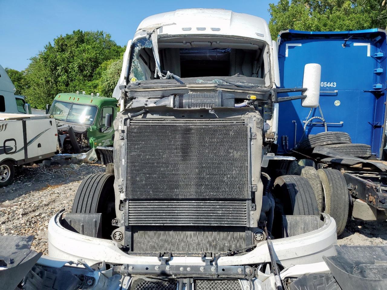 2024 KENWORTH T680