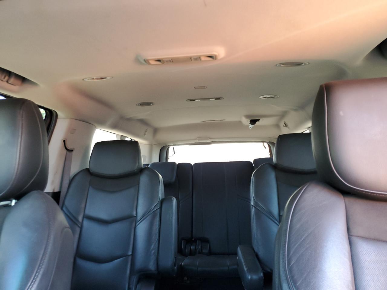 2016 CADILLAC Escalade ESV