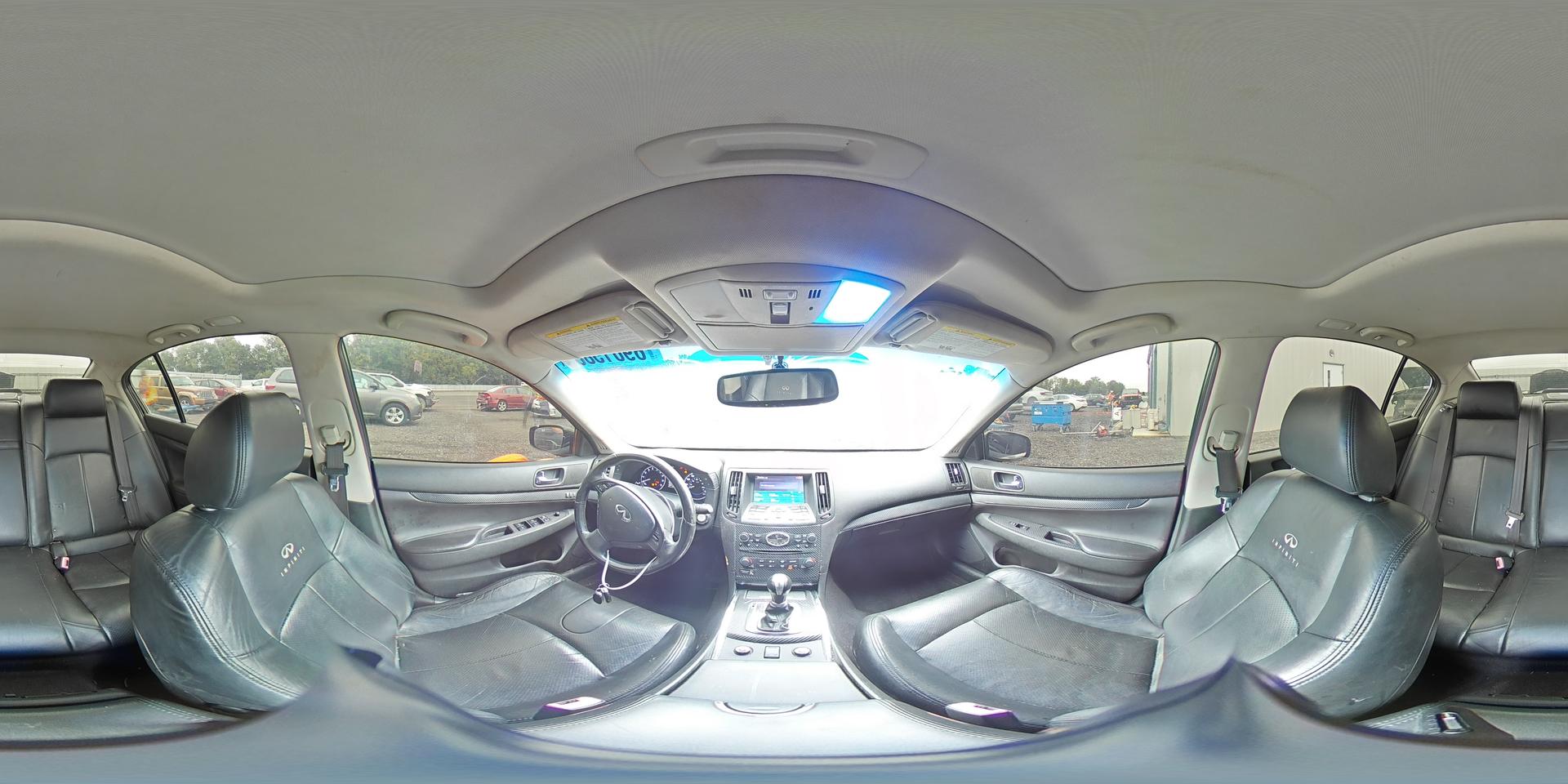 2011 INFINITI G37