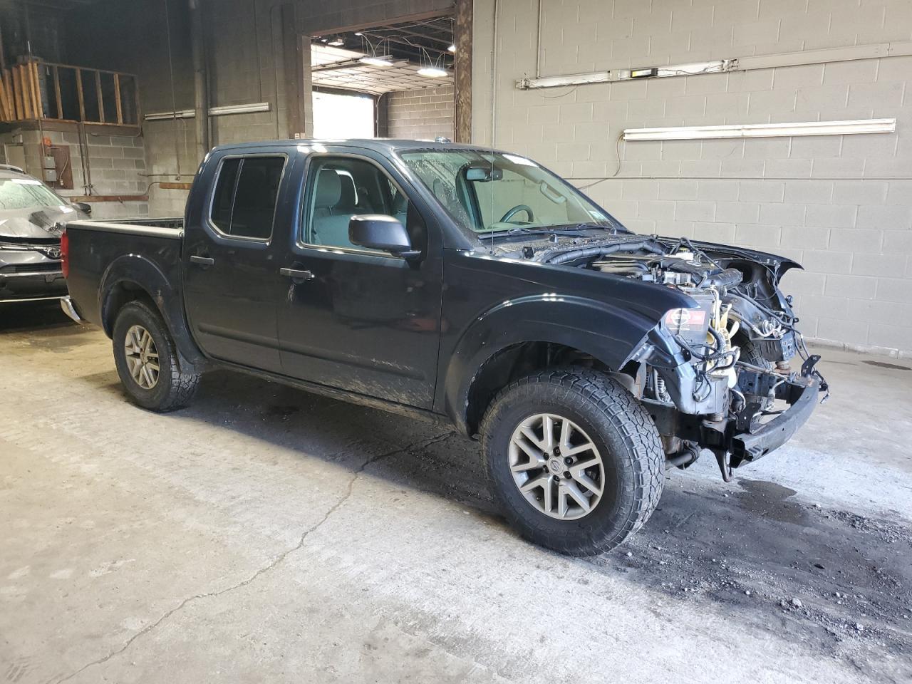 2015 NISSAN Frontier