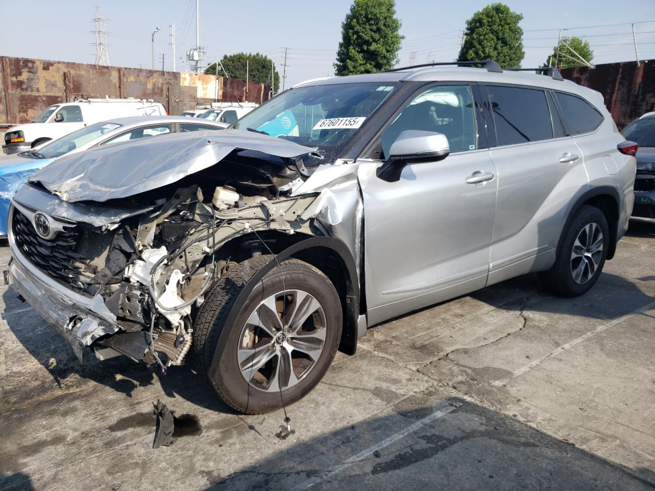 2021 TOYOTA HIGHLANDER