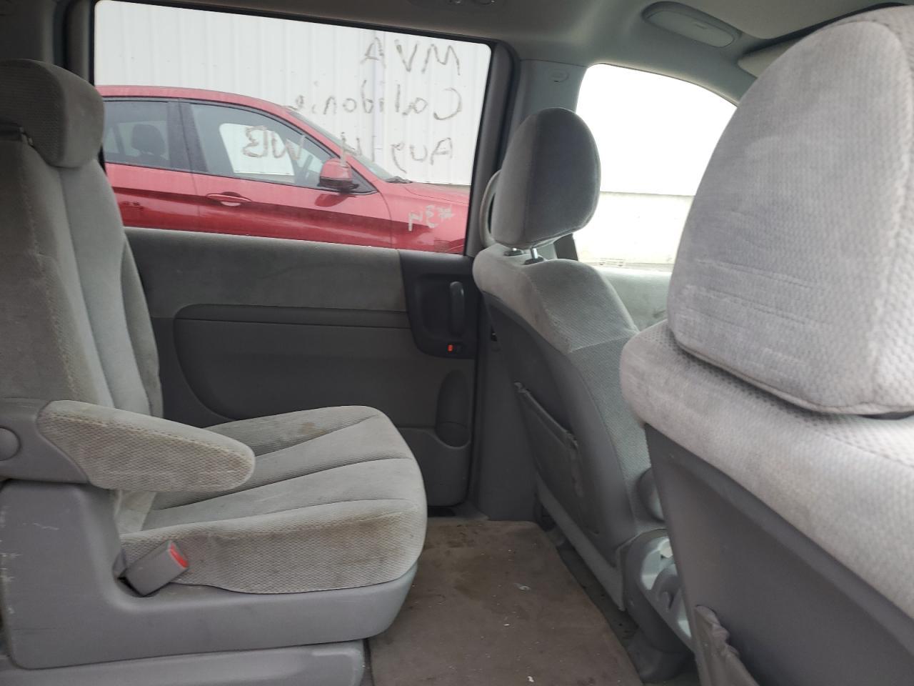 2006 KIA SEDONA