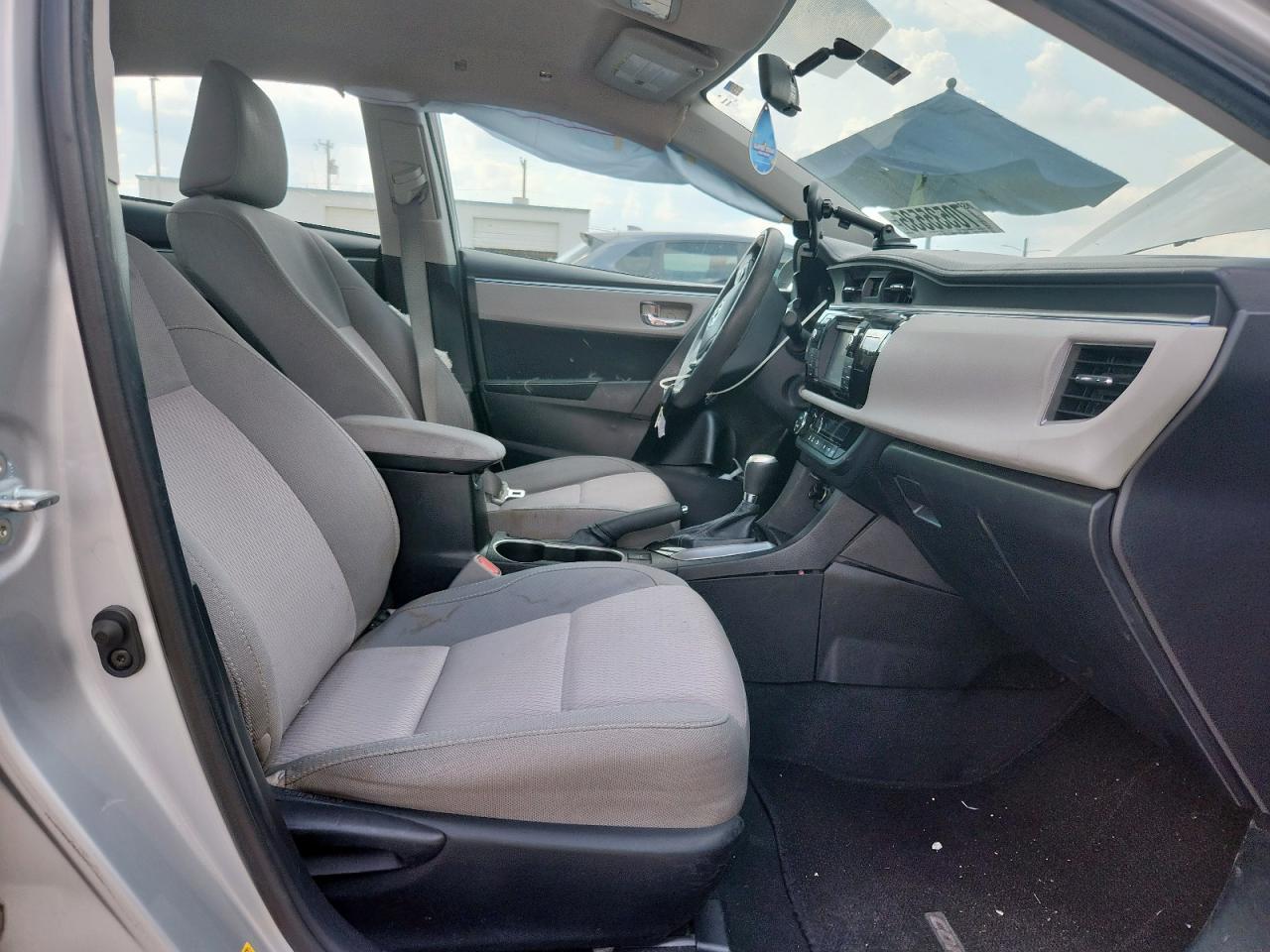 2015 TOYOTA COROLLA