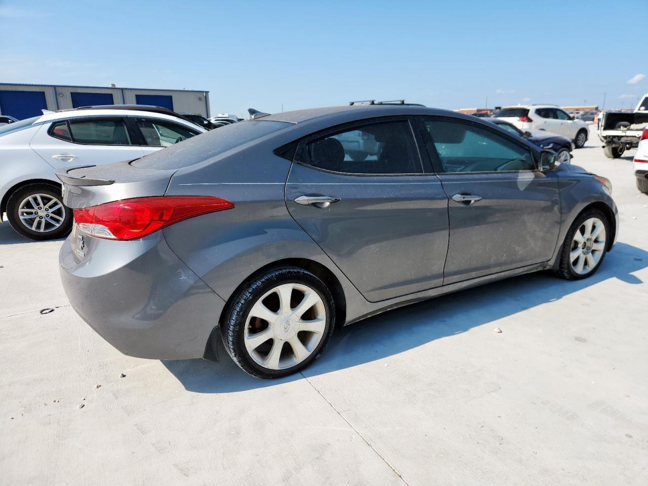 2012 HYUNDAI ELANTRA