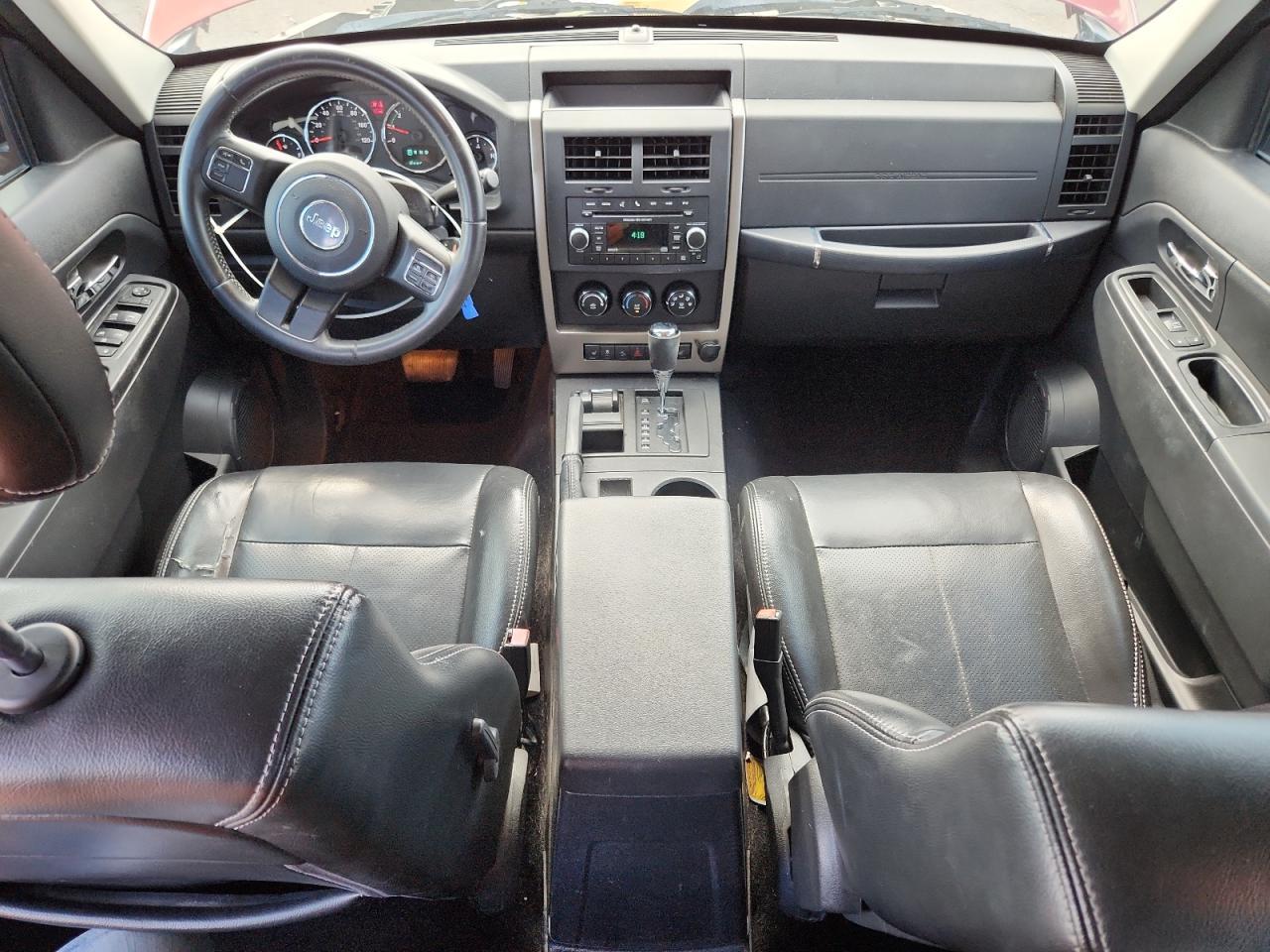 2012 JEEP Liberty