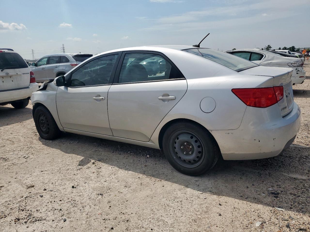 2010 KIA FORTE