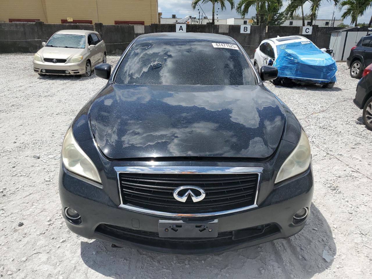 2011 INFINITI M37