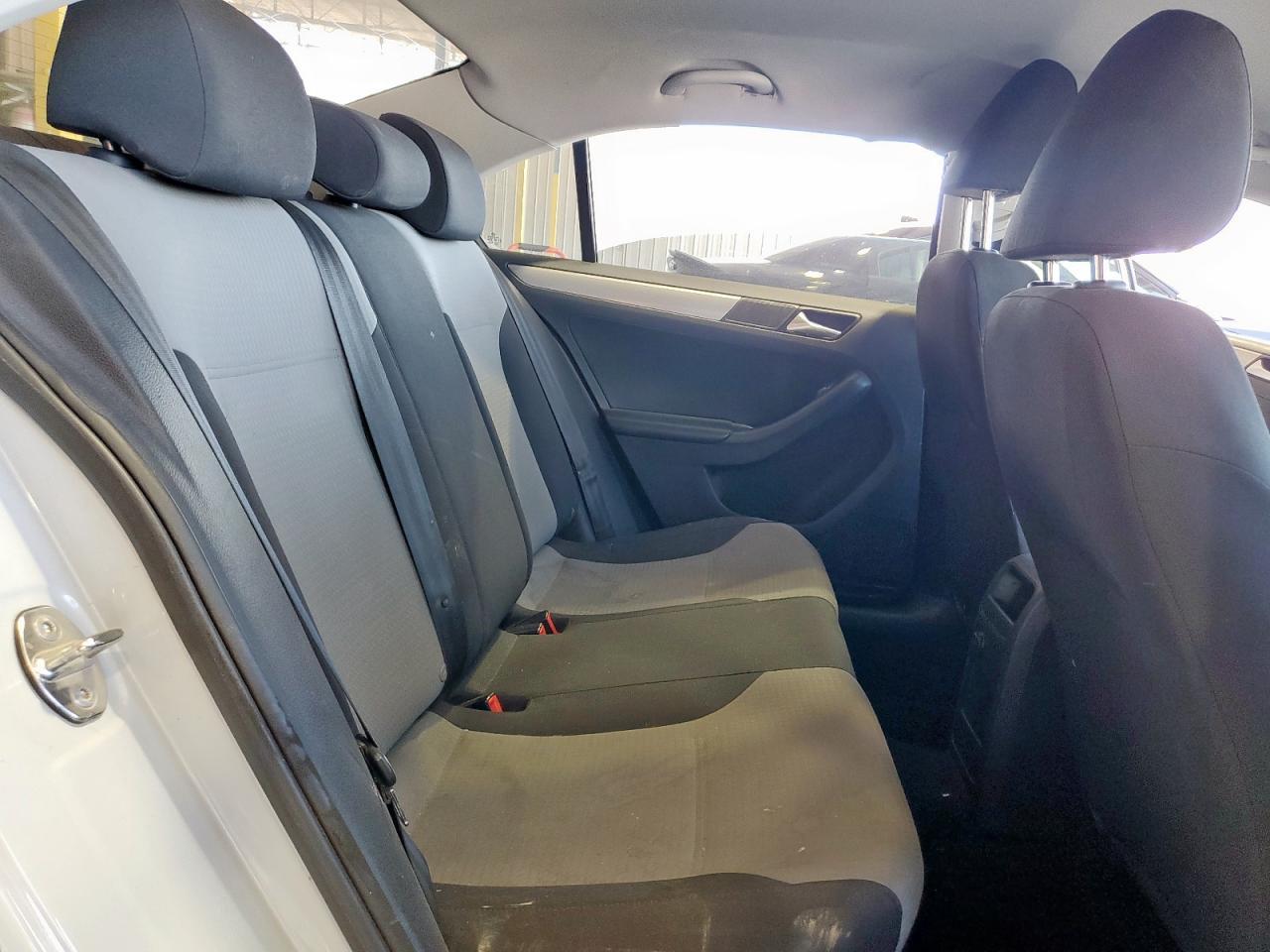 2018 VOLKSWAGEN JETTA