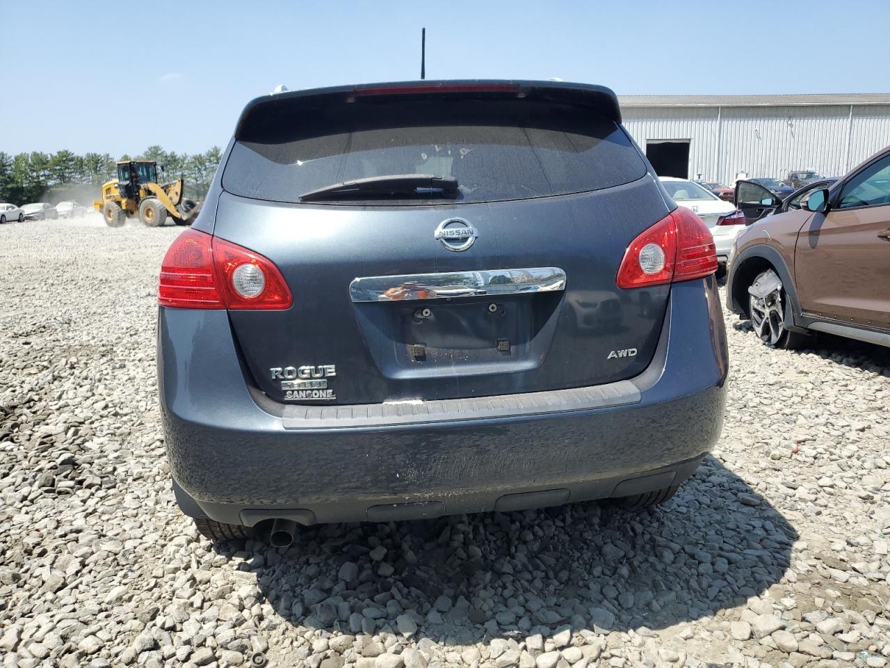 2015 NISSAN ROGUE