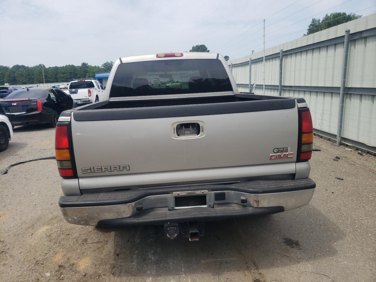 2005 GMC Sierra