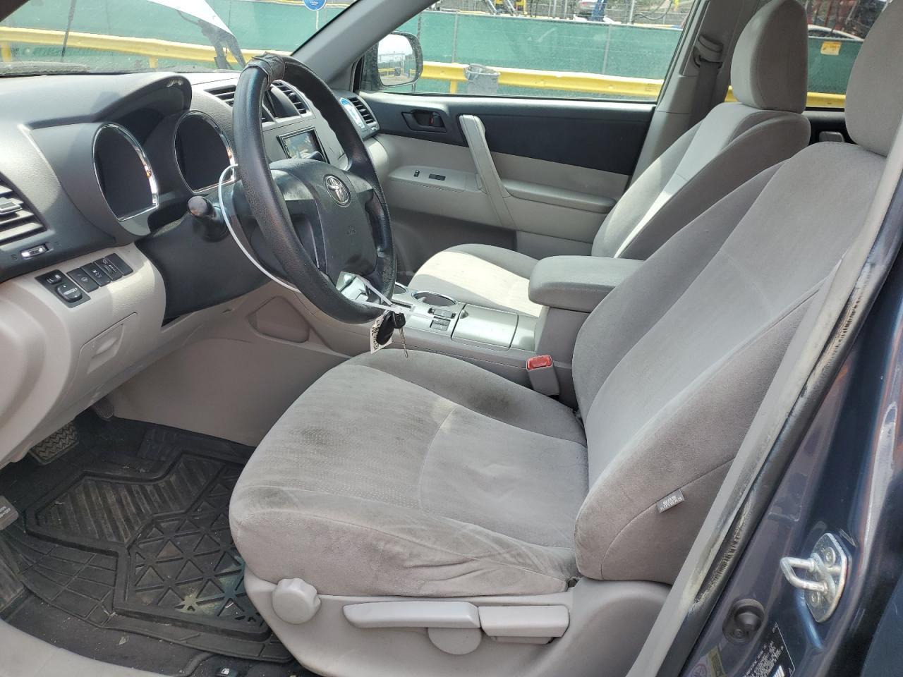 2012 TOYOTA HIGHLANDER