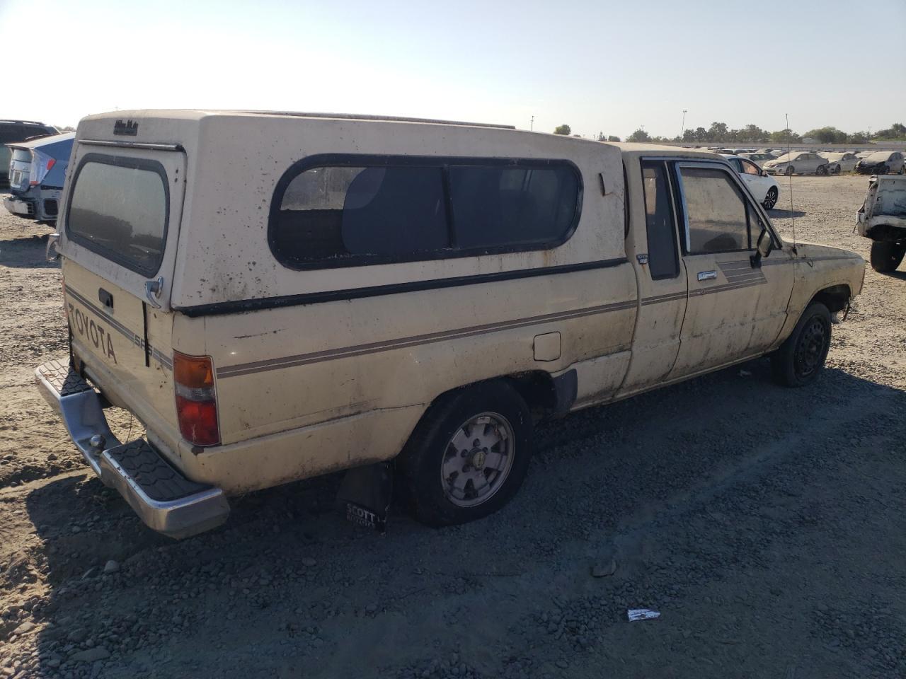 1986 TOYOTA Pickup