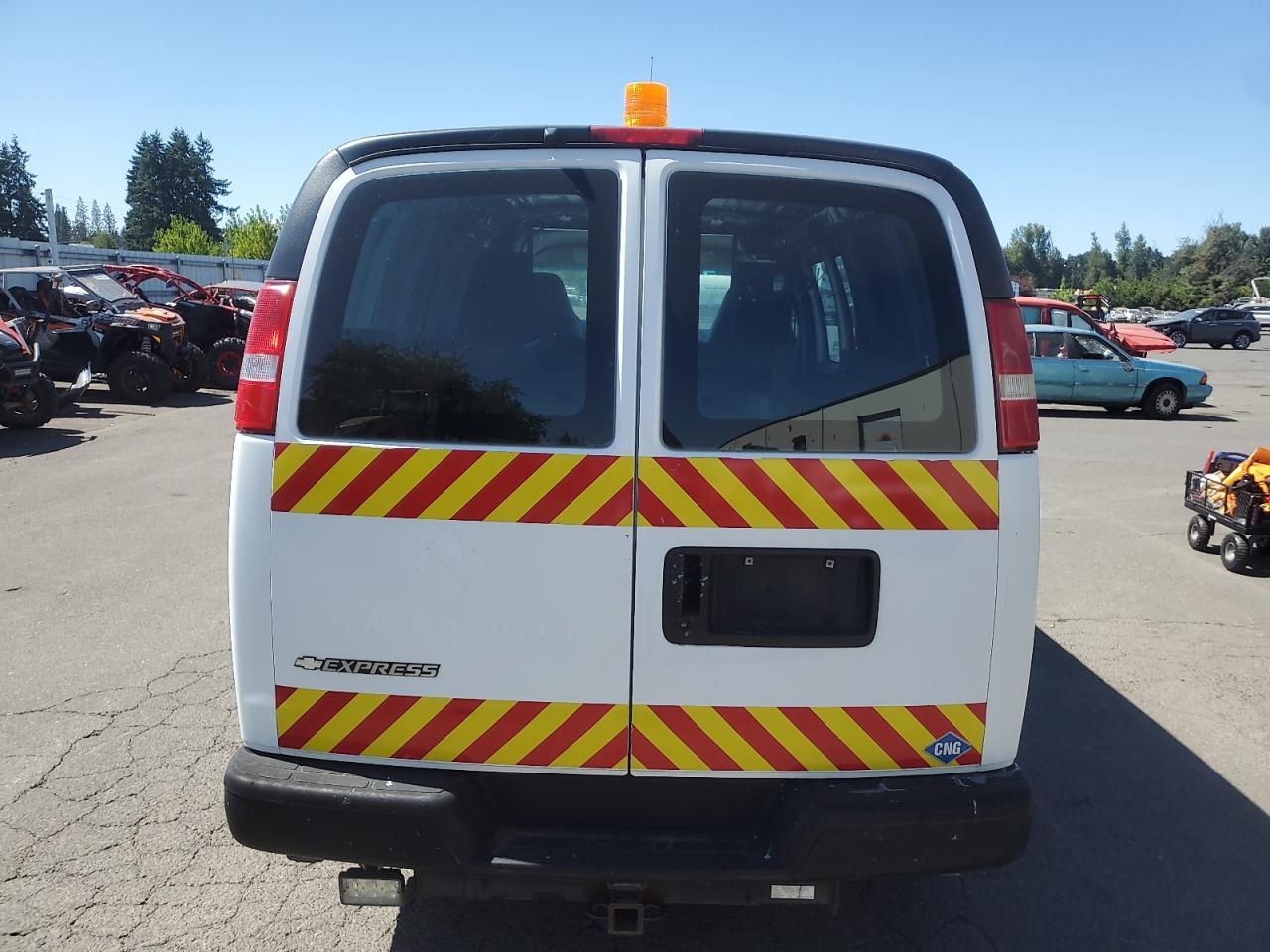 2004 CHEVROLET EXPRESS 2500