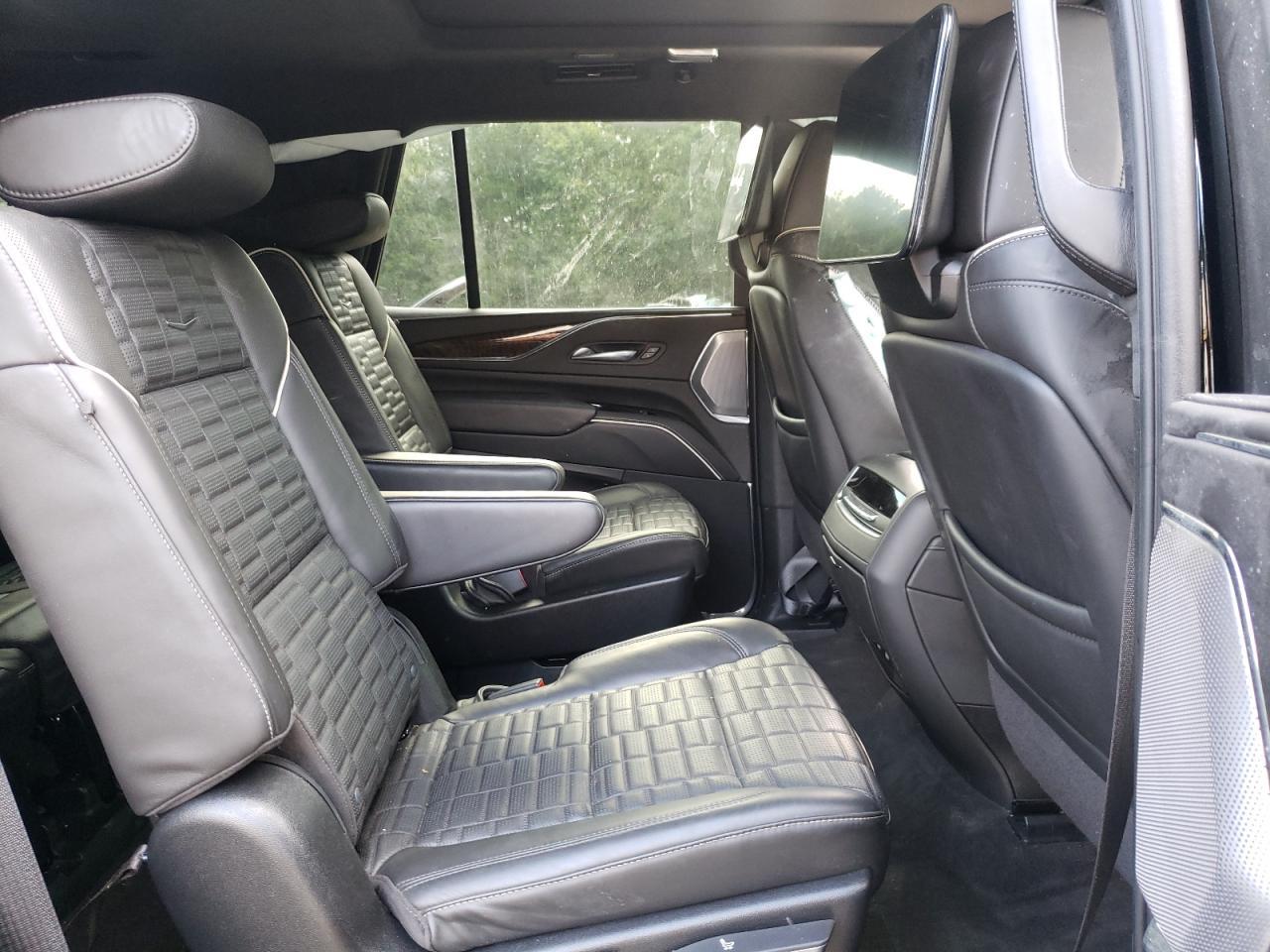 2024 CADILLAC ESCALADE