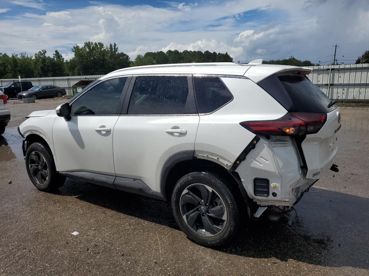 2024 NISSAN ROGUE