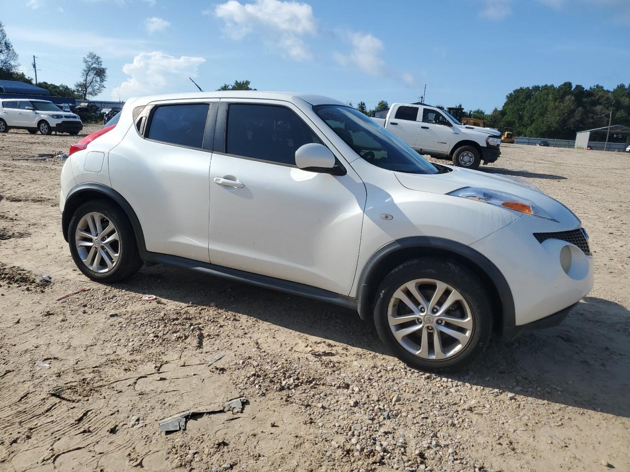 2014 NISSAN Juke