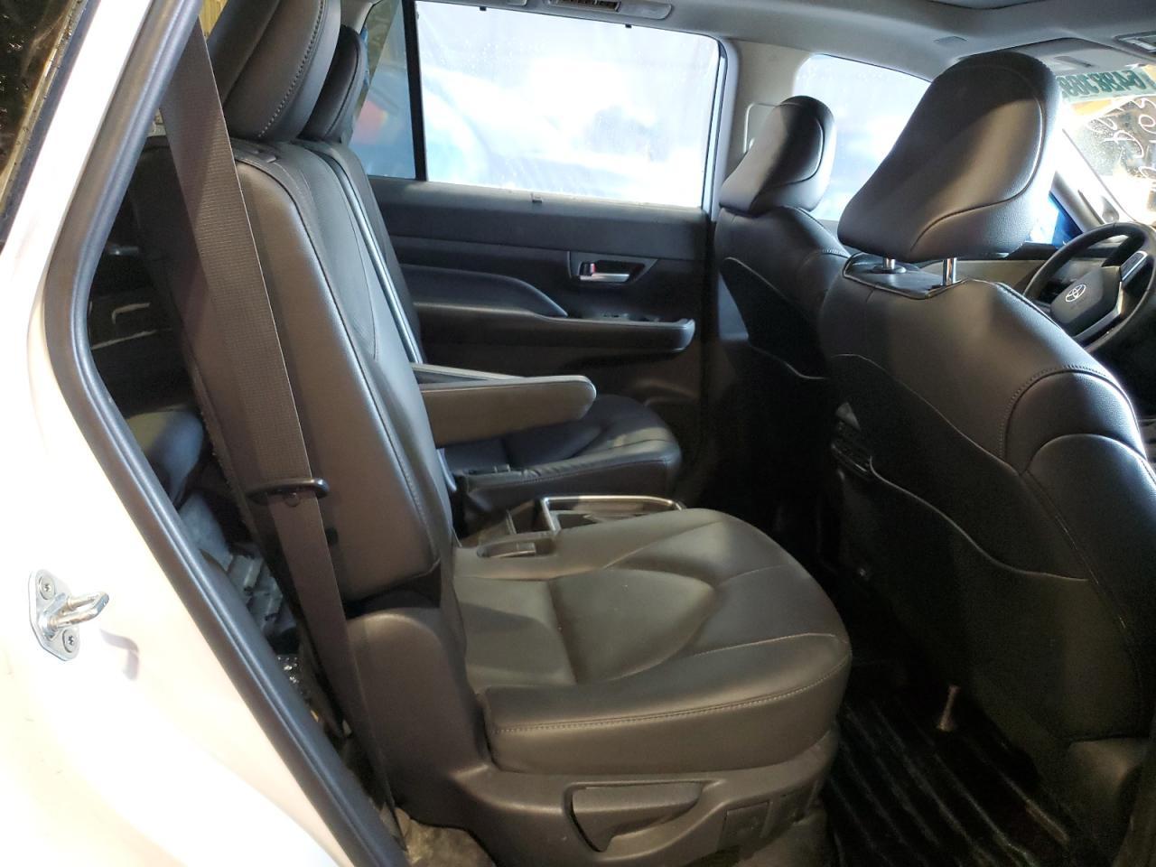 2024 TOYOTA HIGHLANDER