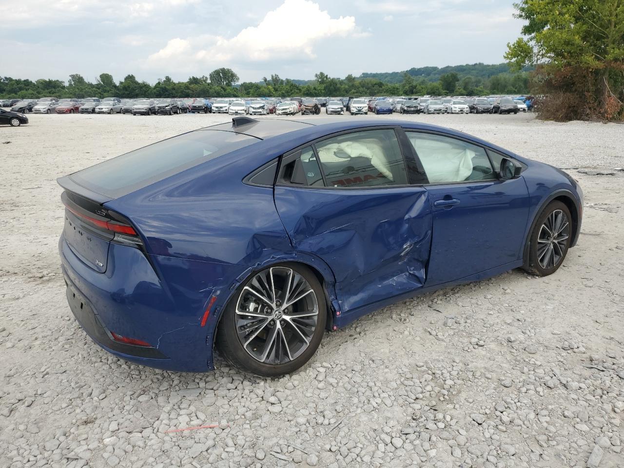 2024 TOYOTA PRIUS