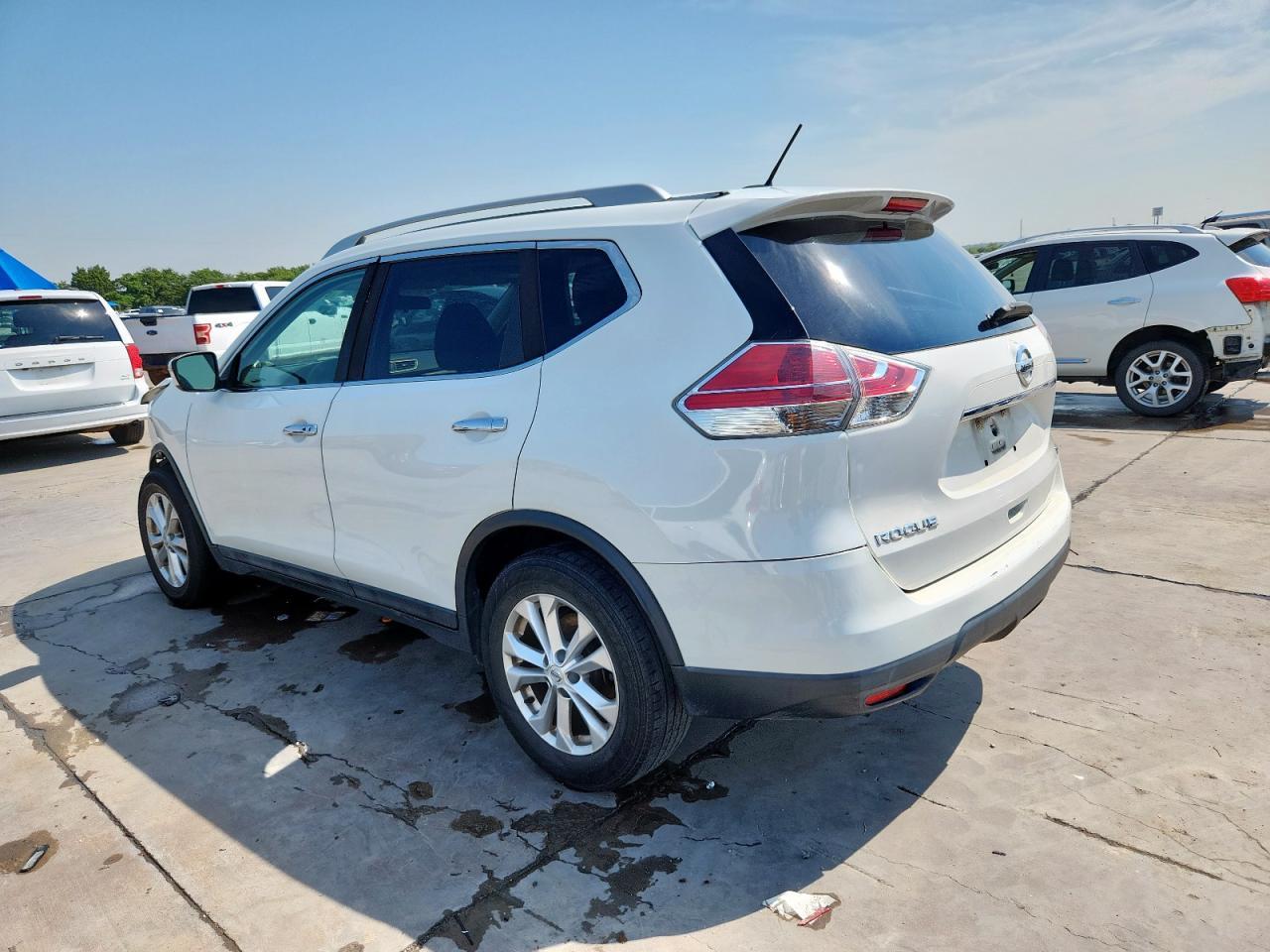 2016 NISSAN ROGUE
