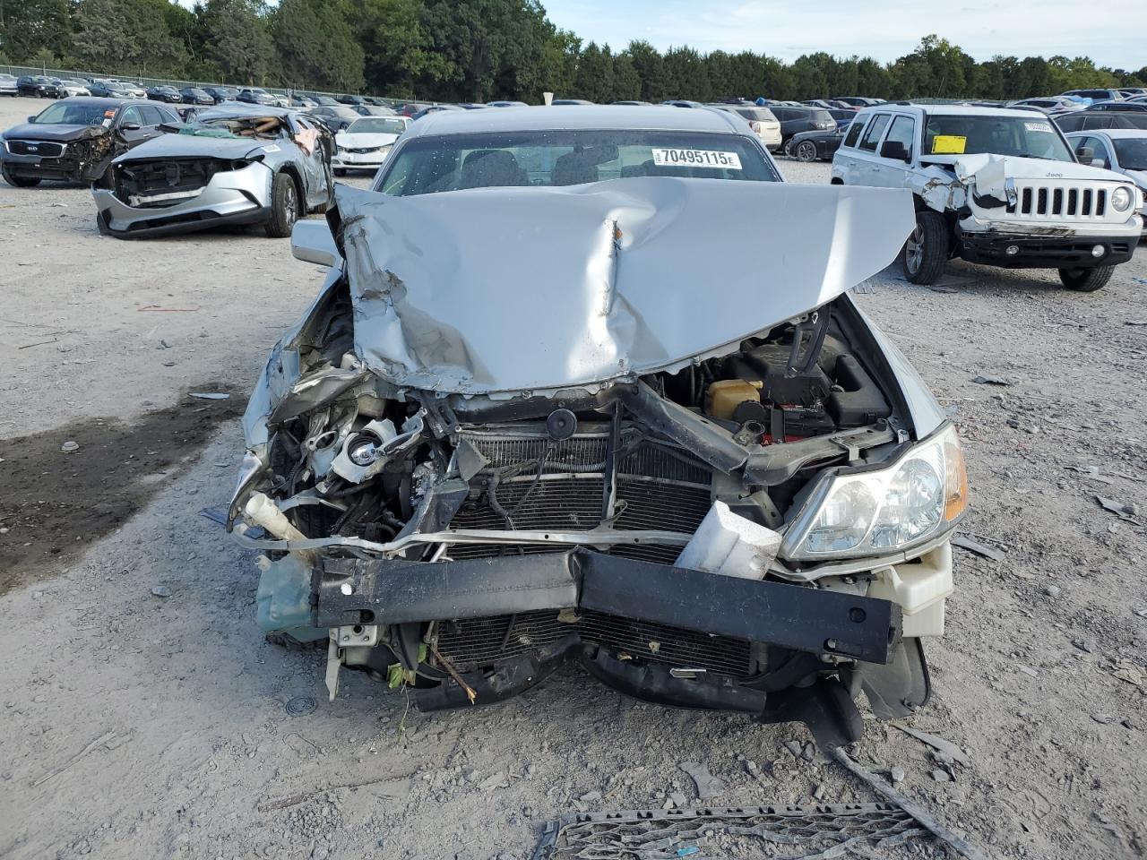 2002 TOYOTA Avalon