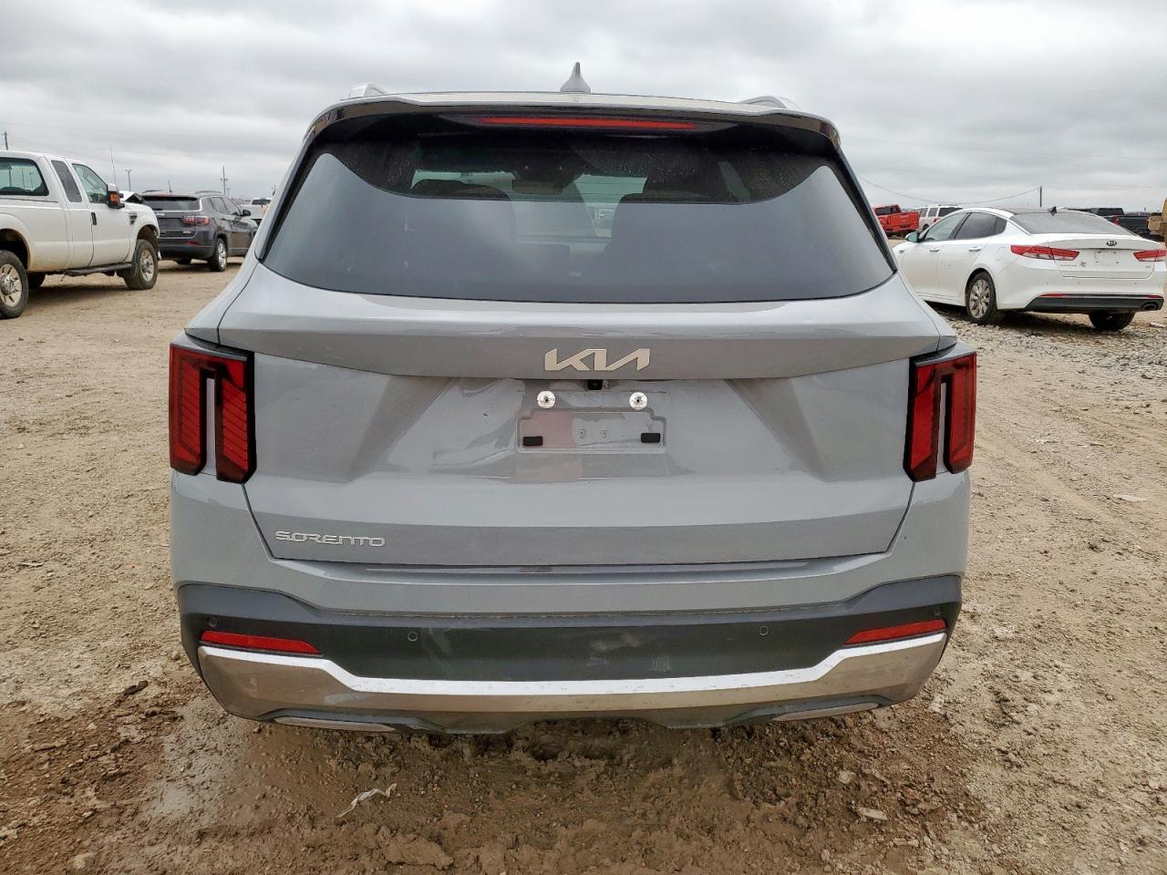 2025 KIA SORENTO