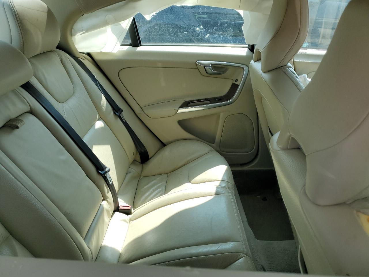 2012 VOLVO S60