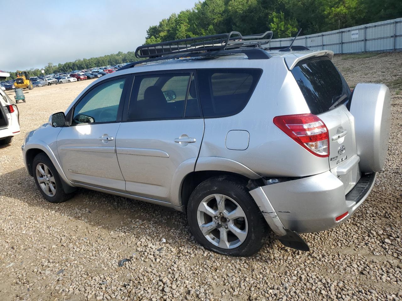 2011 TOYOTA RAV4