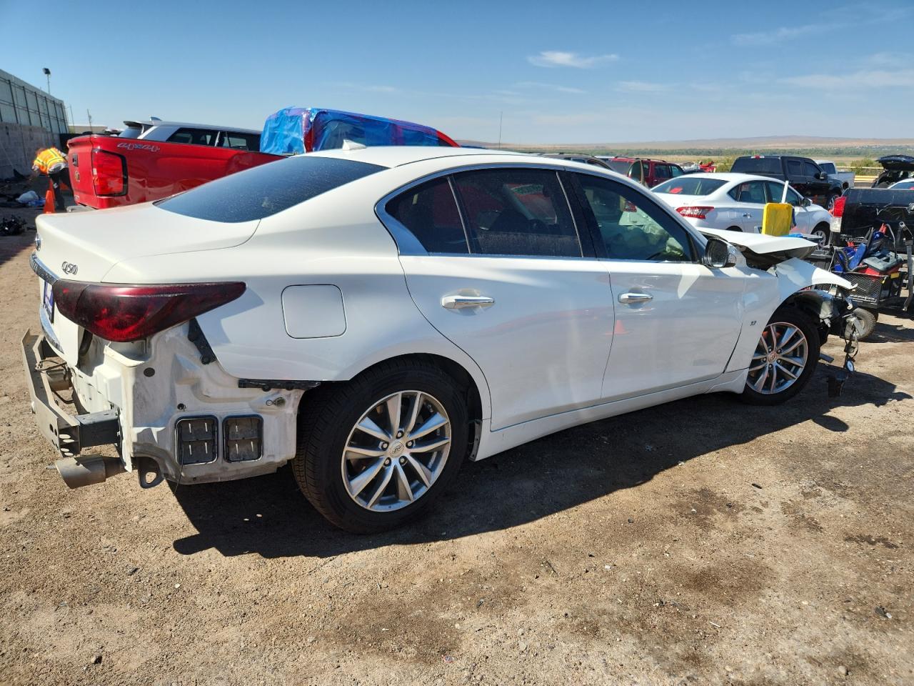 2015 INFINITI Q50
