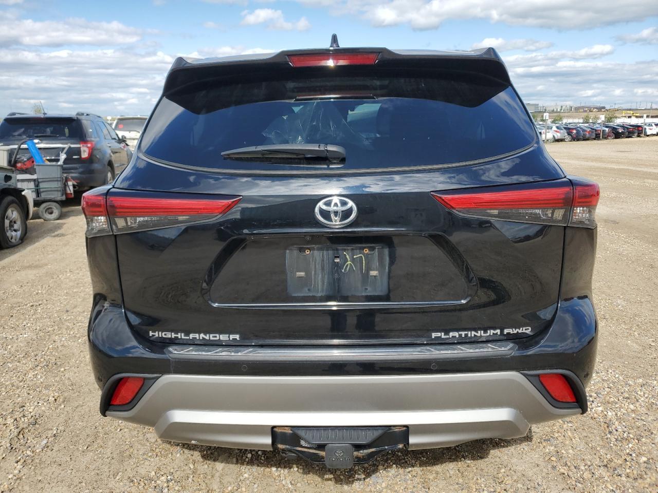 2021 TOYOTA HIGHLANDER