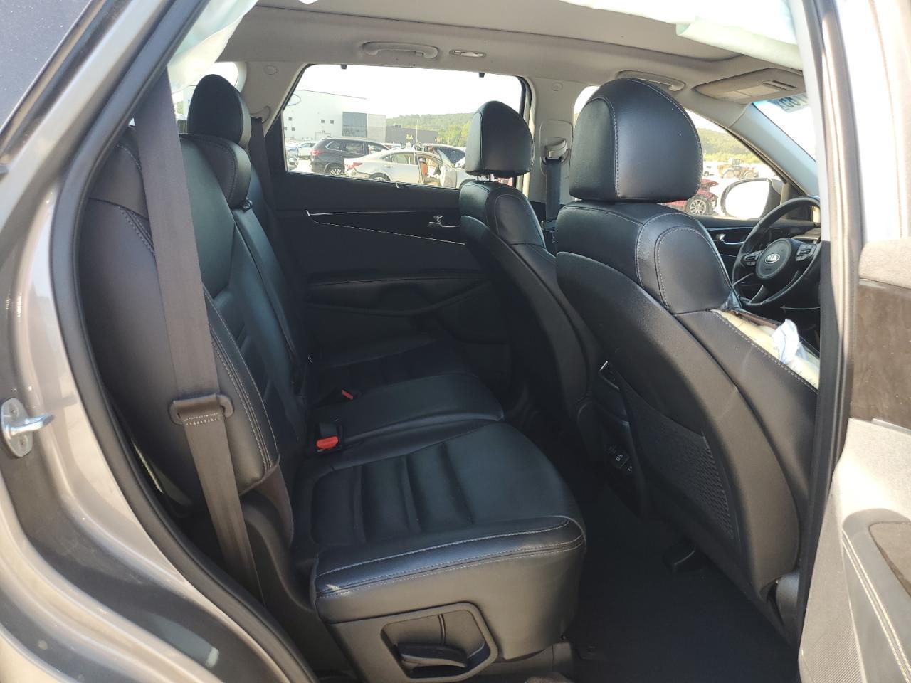 2018 KIA SORENTO
