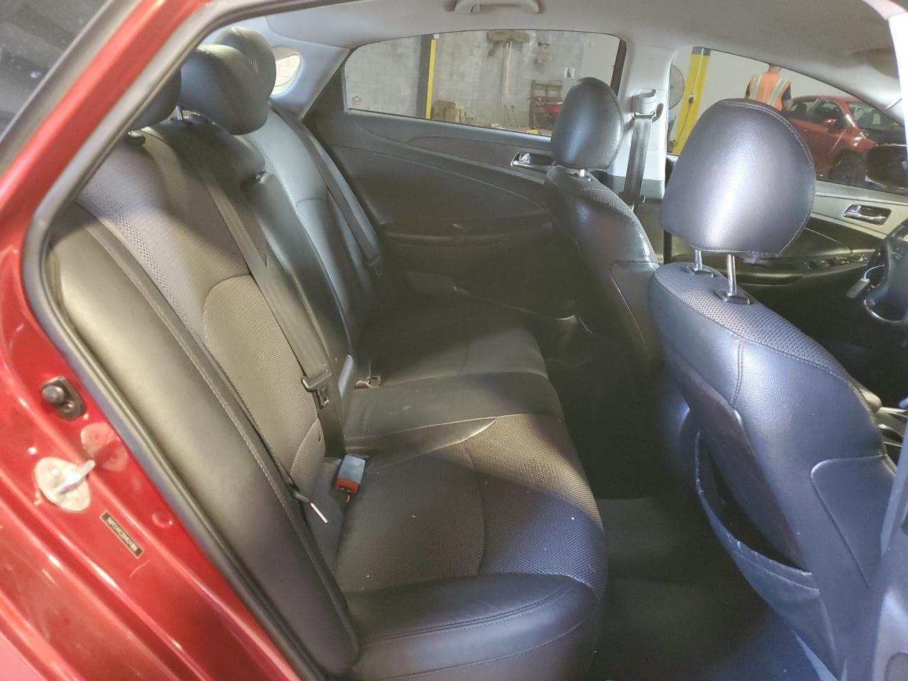 2013 HYUNDAI SONATA