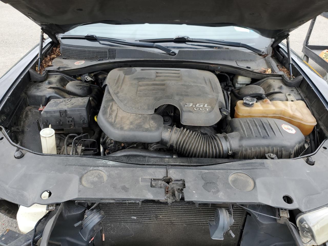 2011 DODGE CHARGER