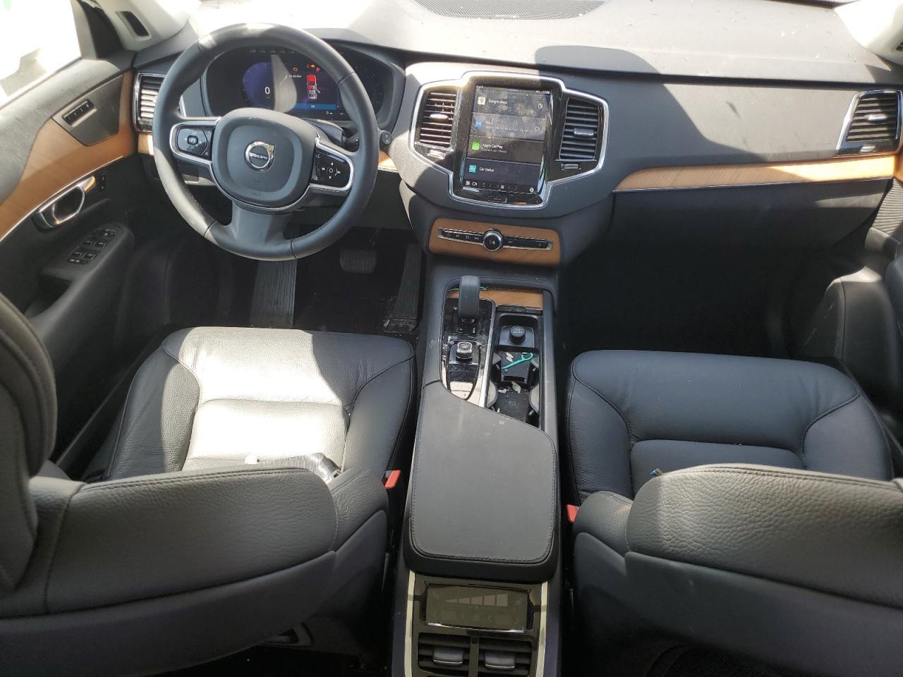 2025 VOLVO XC90