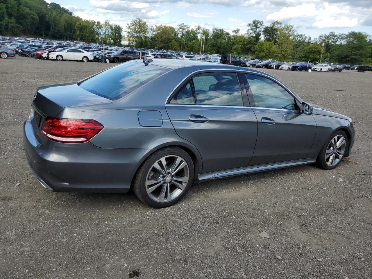 2016 MERCEDES-BENZ E-Class