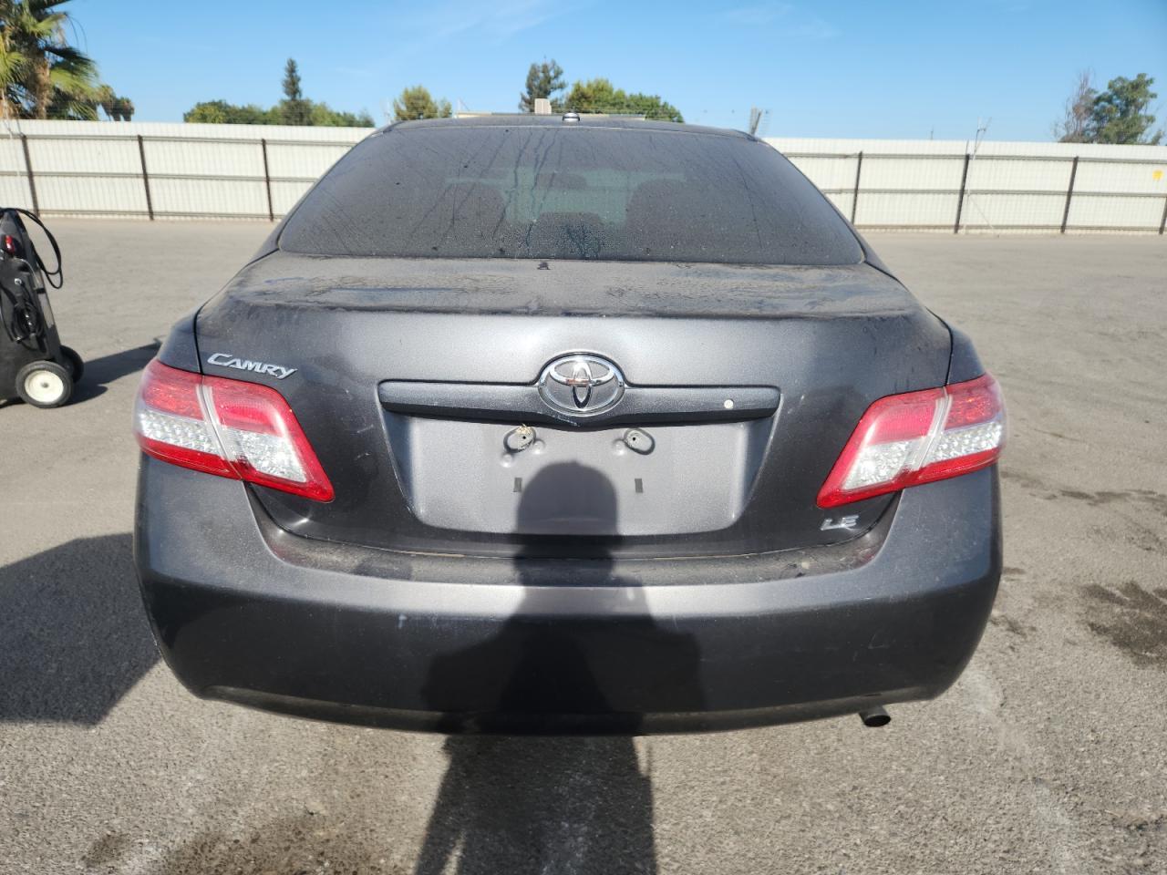 2011 TOYOTA CAMRY