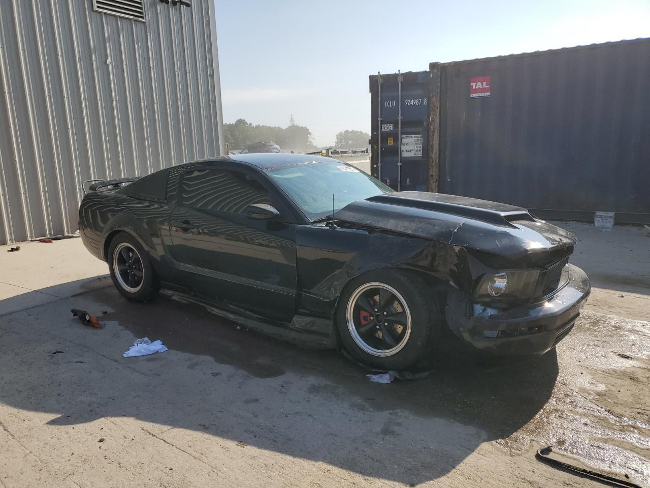 2006 FORD MUSTANG