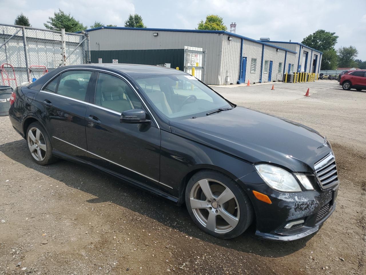 2011 MERCEDES-BENZ E-Class