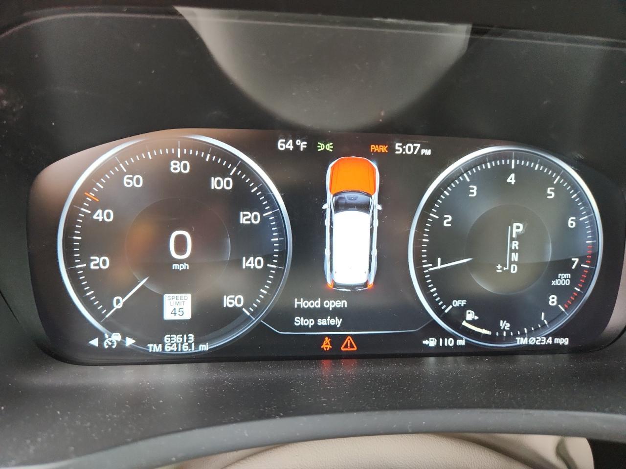 2019 VOLVO XC90