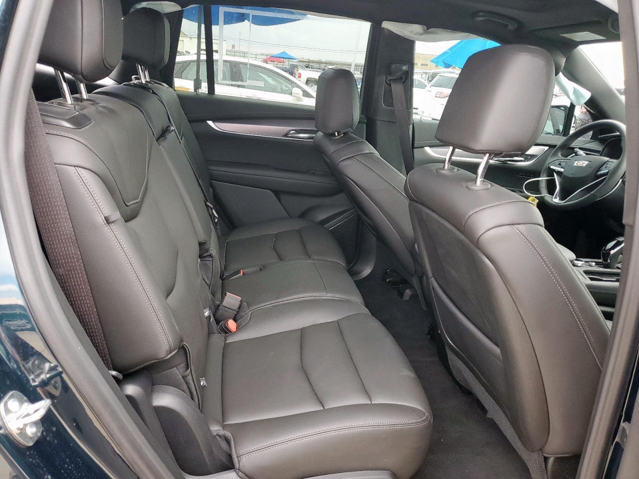 2025 CADILLAC XT6