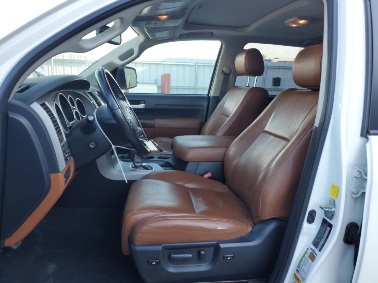 2011 TOYOTA TUNDRA