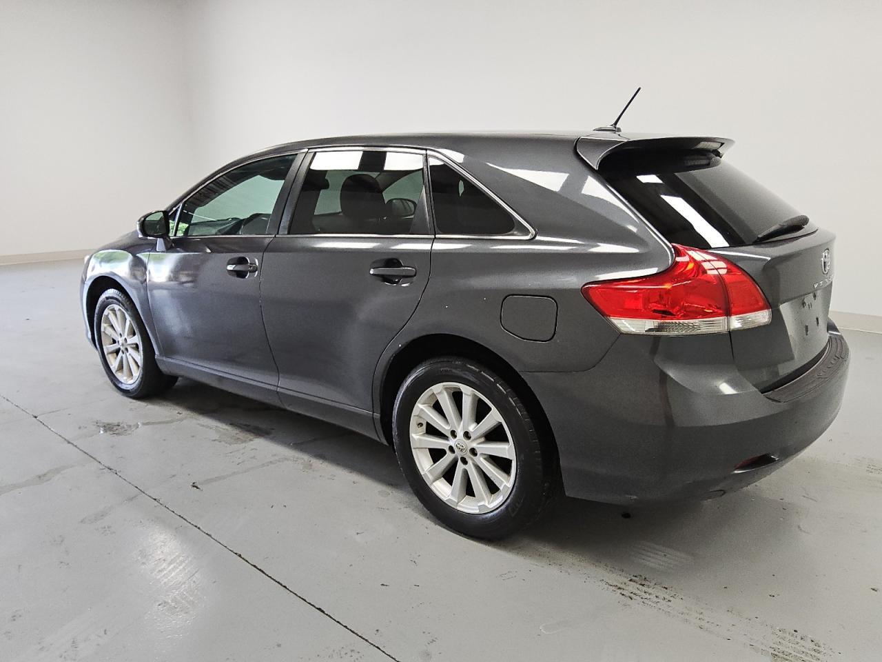 2010 TOYOTA VENZA