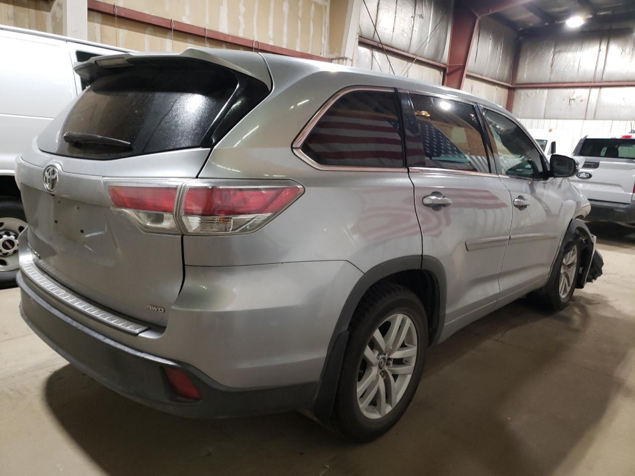 2016 TOYOTA HIGHLANDER
