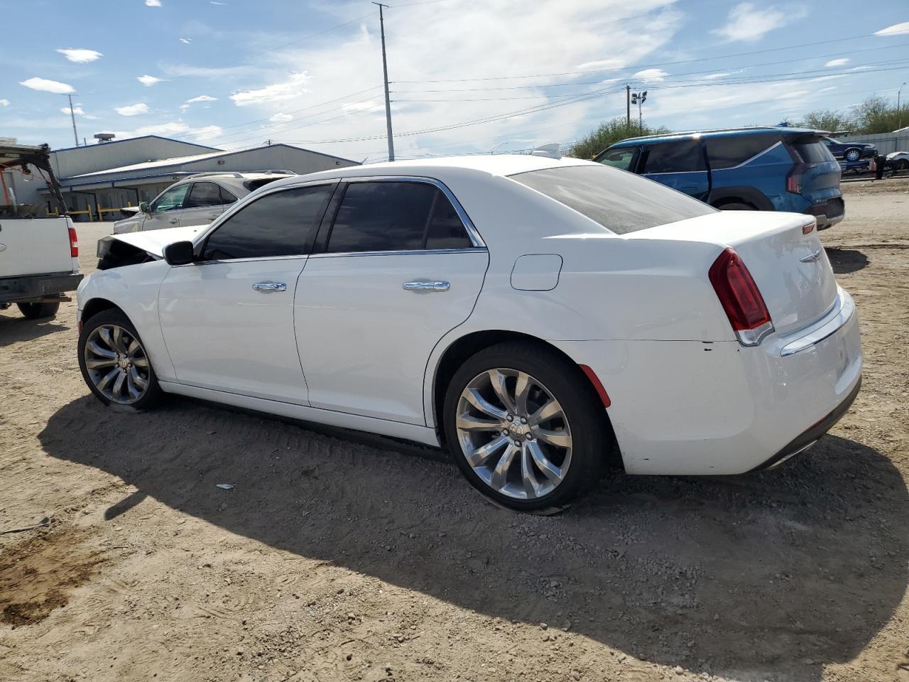 2019 CHRYSLER 300