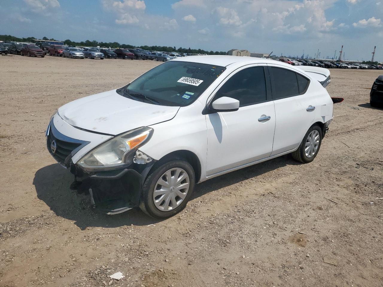 2019 NISSAN VERSA