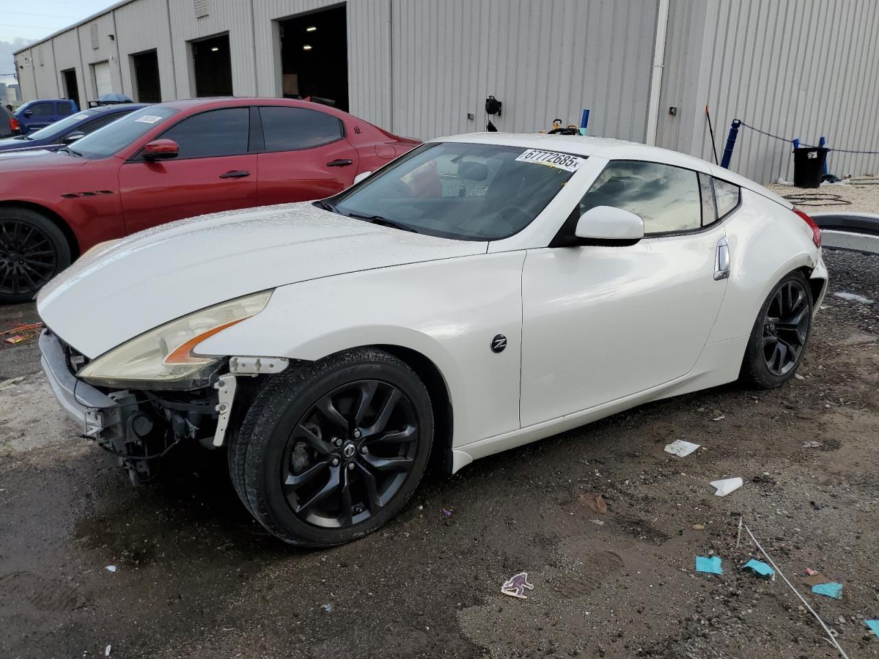 2017 NISSAN 370Z