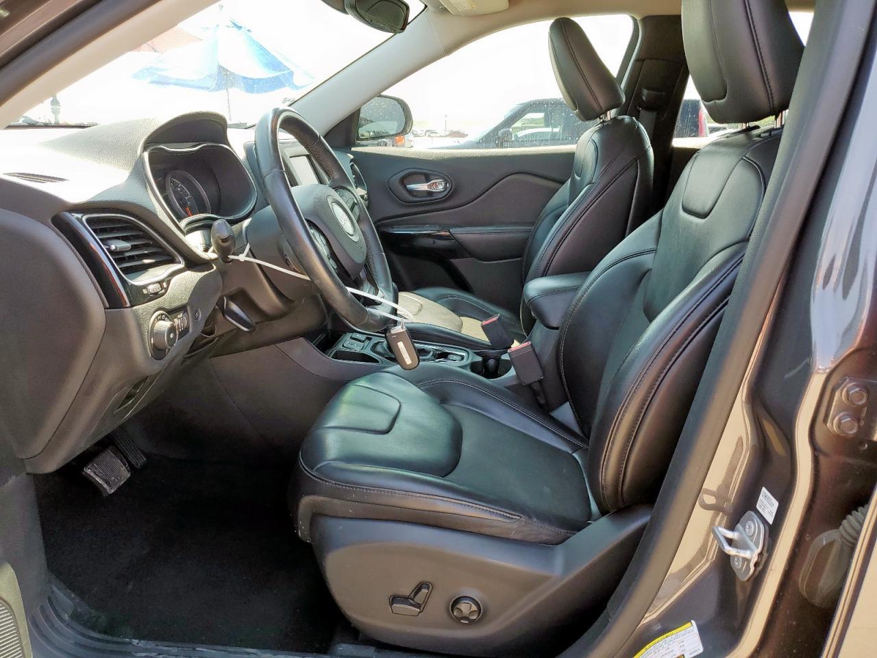 2019 JEEP CHEROKEE
