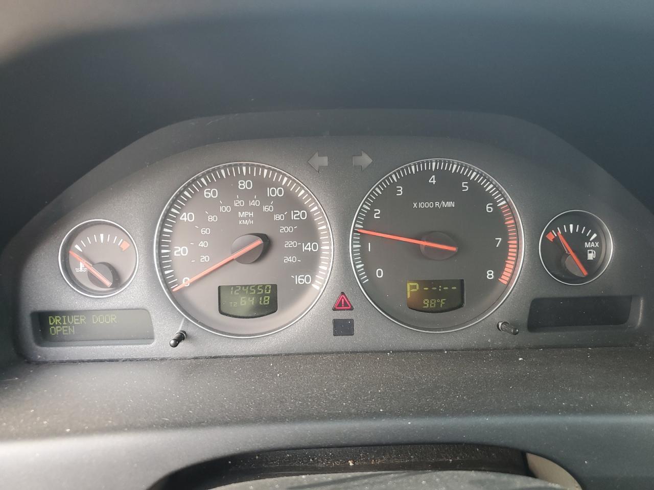 2006 VOLVO XC70